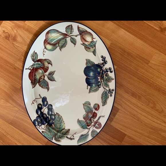 Pier One Macintosh Oval Serving Platter - Picture 1 of 5